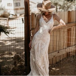 Boho lace wedding dress. Ivory with nude underlay slip. BEAUTIFUL